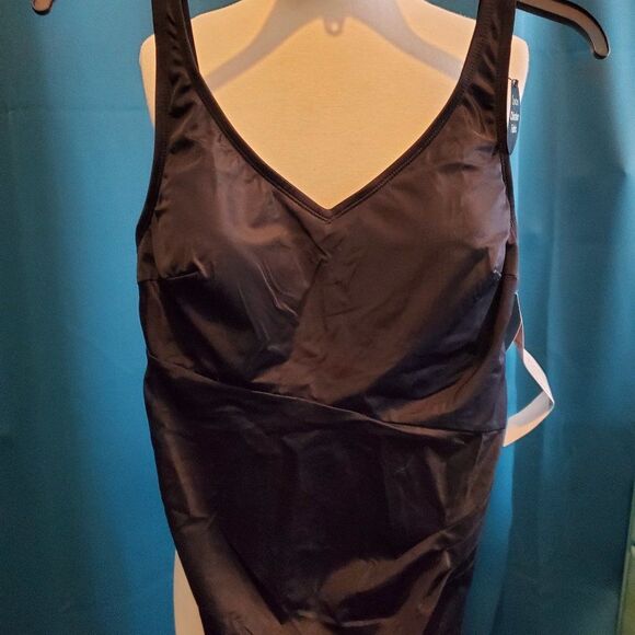 NWT - Roxanne Tummy control One piece Swimsuit! 14 38C - Picture 2 of 9
